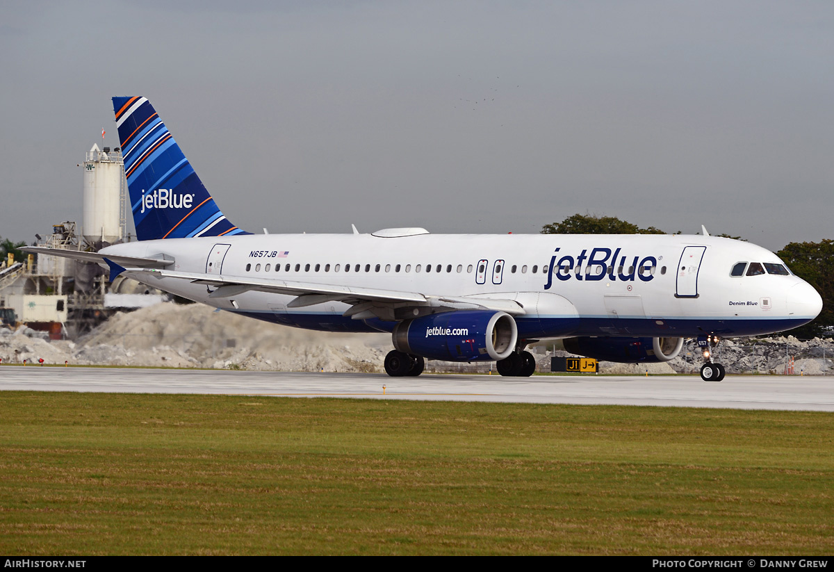 Aircraft Photo of N657JB | Airbus A320-232 | JetBlue Airways | AirHistory.net #211006