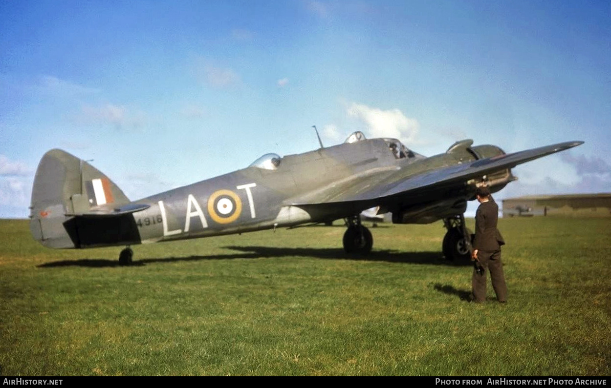 Aircraft Photo of T4916 | Bristol 156 Beaufighter Mk1C | UK - Air Force | AirHistory.net #211042