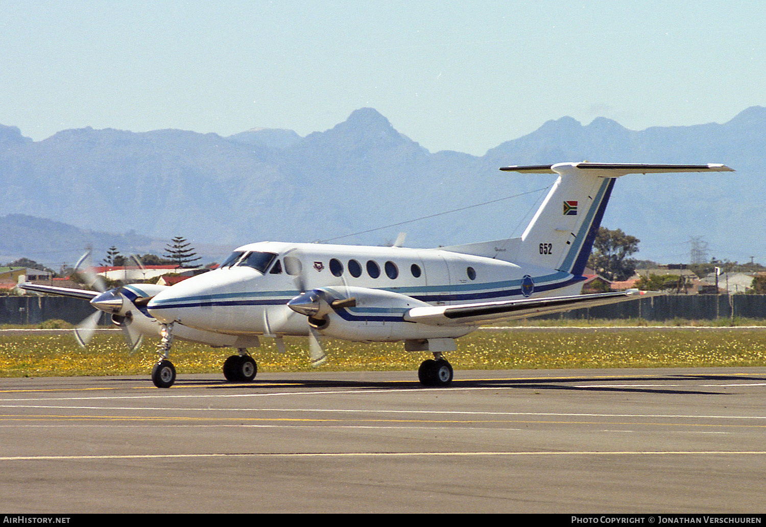 Aircraft Photo of 652 | Beech 200C Super King Air | South Africa - Air Force | AirHistory.net #211115