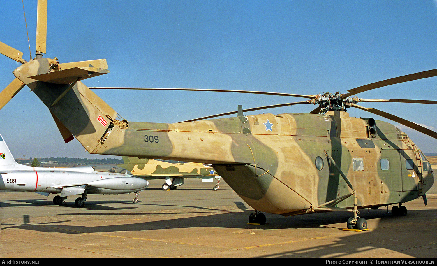 Aircraft Photo of 309 | Aerospatiale SA-321L Super Frelon | South Africa - Air Force | AirHistory.net #211150