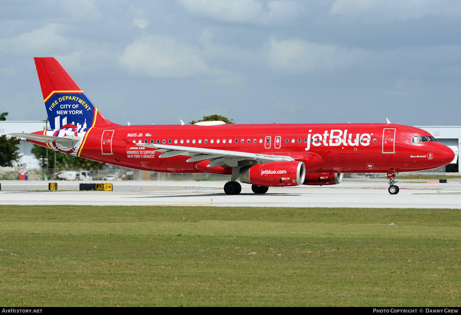 Aircraft Photo of N615JB | Airbus A320-232 | JetBlue Airways | AirHistory.net #211177