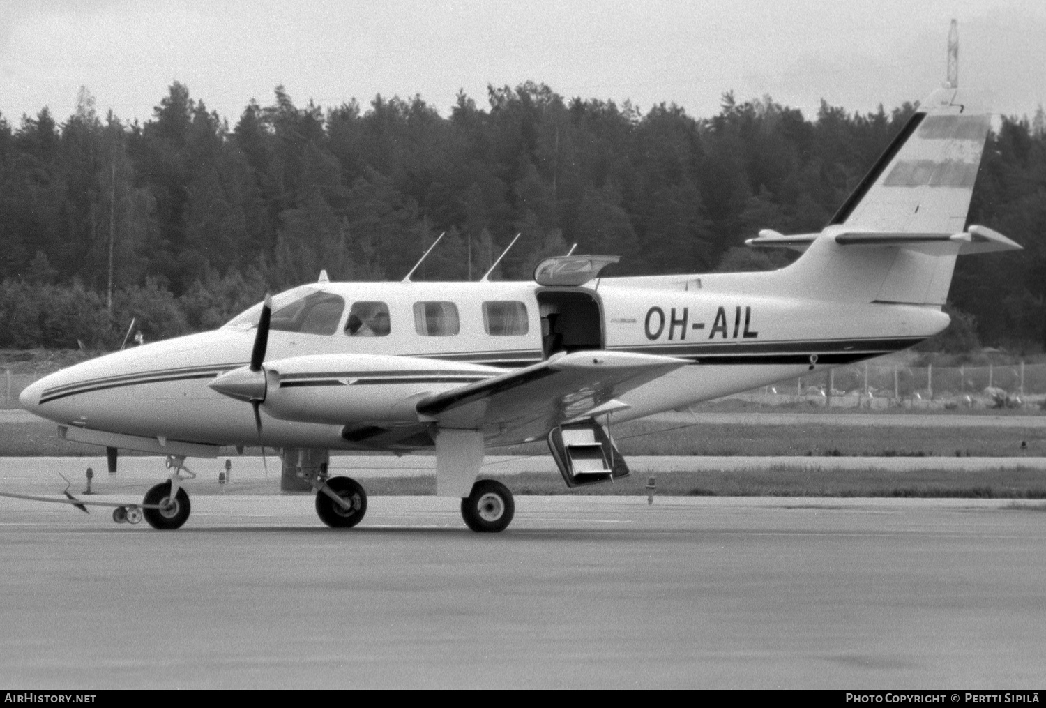 Aircraft Photo of OH-AIL | Cessna T303 Crusader | AirHistory.net #211180