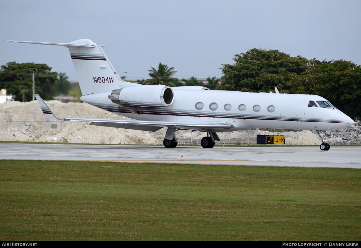 Aircraft Photo of N1904W | Gulfstream Aerospace G-IV Gulfstream IV-SP | AirHistory.net #211190