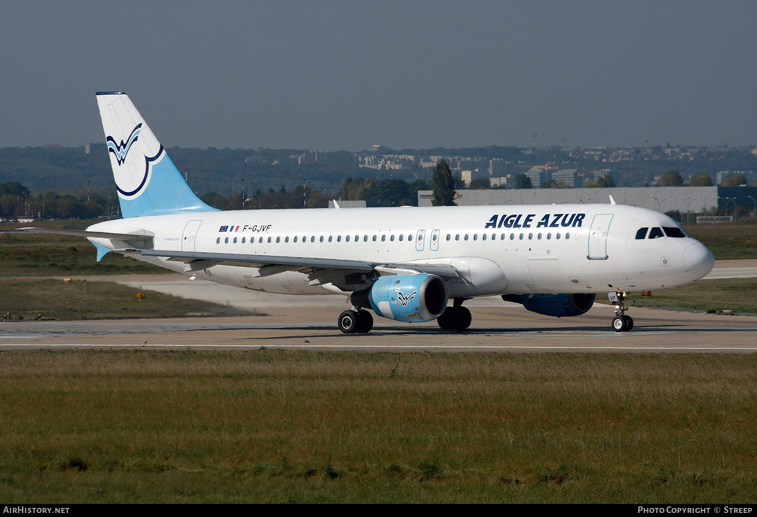 Aircraft Photo of F-GJVF | Airbus A320-211 | Aigle Azur | AirHistory.net #211242