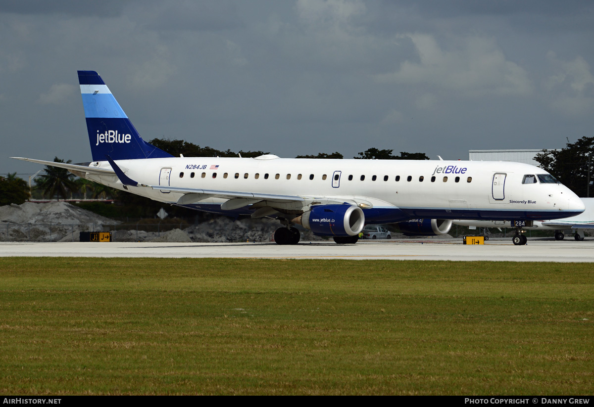 Aircraft Photo of N284JB | Embraer 190AR (ERJ-190-100IGW) | JetBlue Airways | AirHistory.net #211273