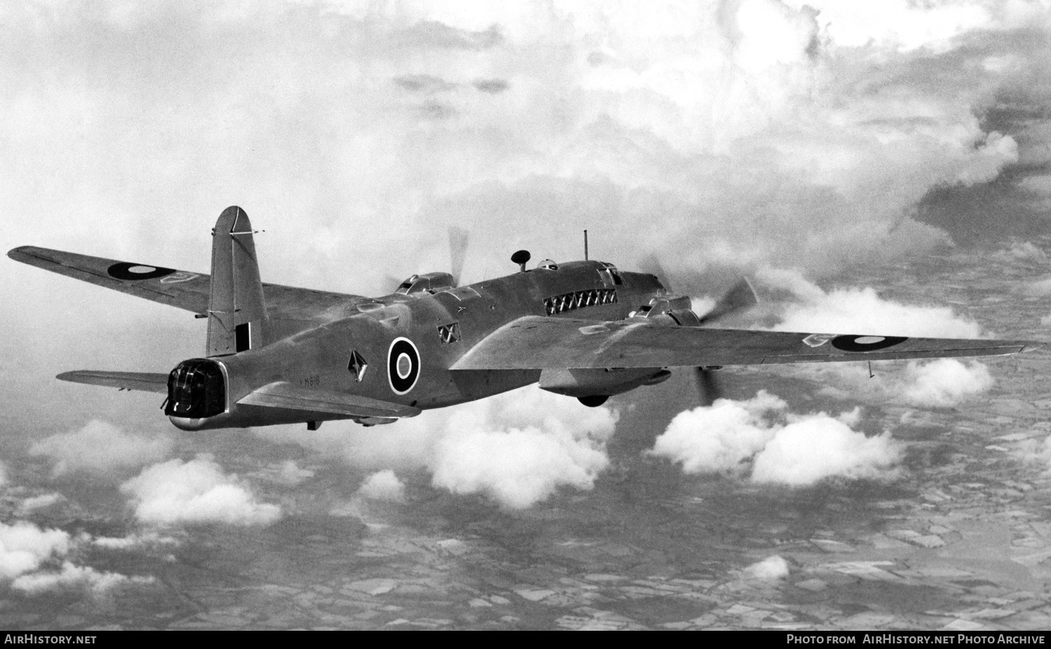 Aircraft Photo of LM818 | Vickers Warwick GR5 | UK - Air Force | AirHistory.net #211333