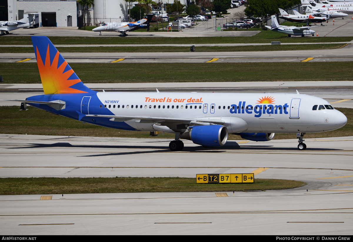 Aircraft Photo of N216NV | Airbus A320-214 | Allegiant Air | AirHistory.net #211341