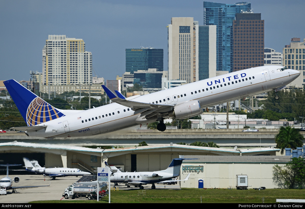 Aircraft Photo of N75425 | Boeing 737-924/ER | United Airlines | AirHistory.net #211375