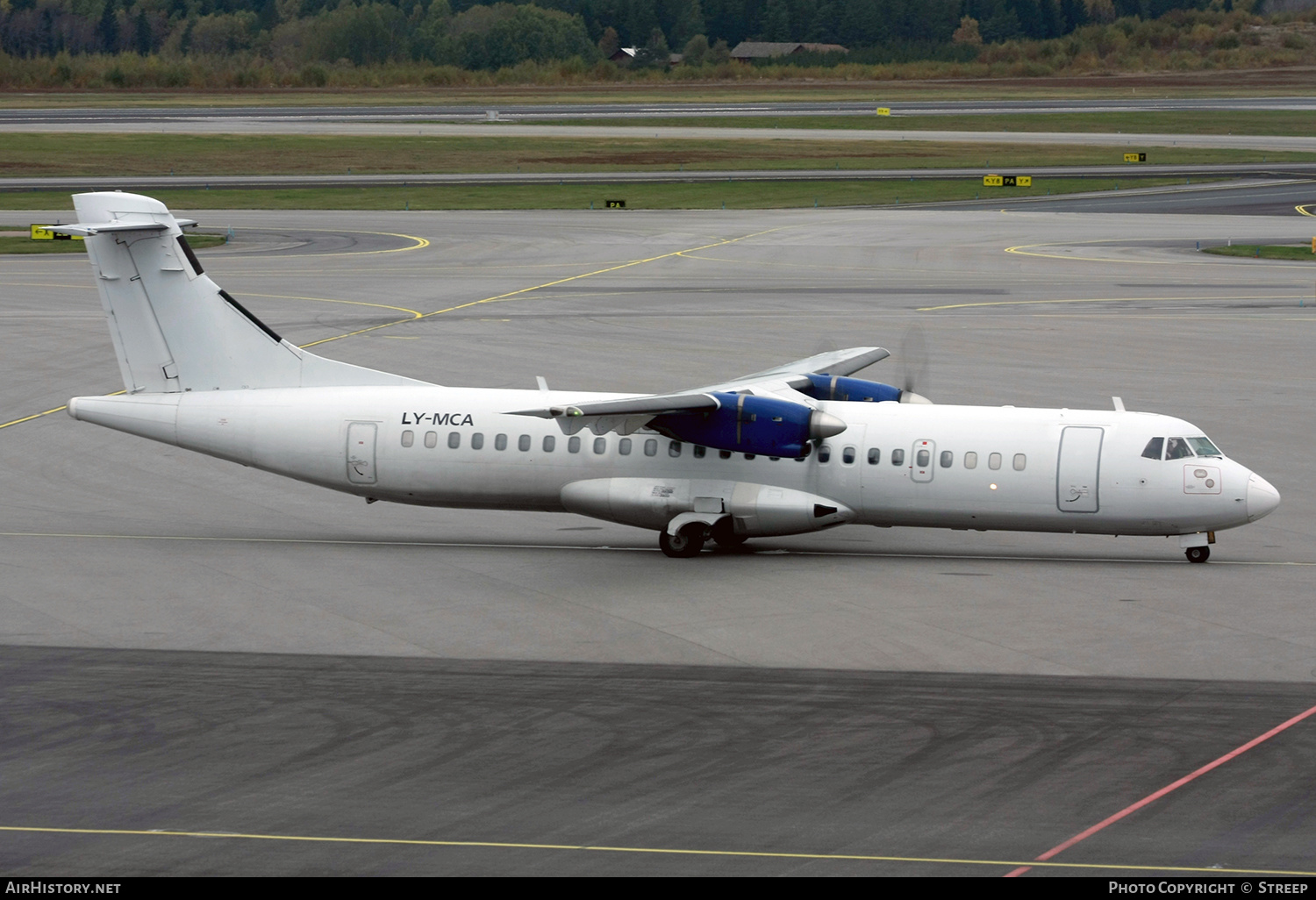 Aircraft Photo of LY-MCA | ATR ATR-72-201 | AirHistory.net #211475