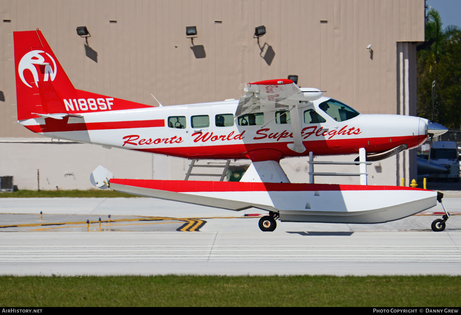 Aircraft Photo of N188SF | Cessna 208 Caravan I | Resorts World SuperFlights | AirHistory.net #211643
