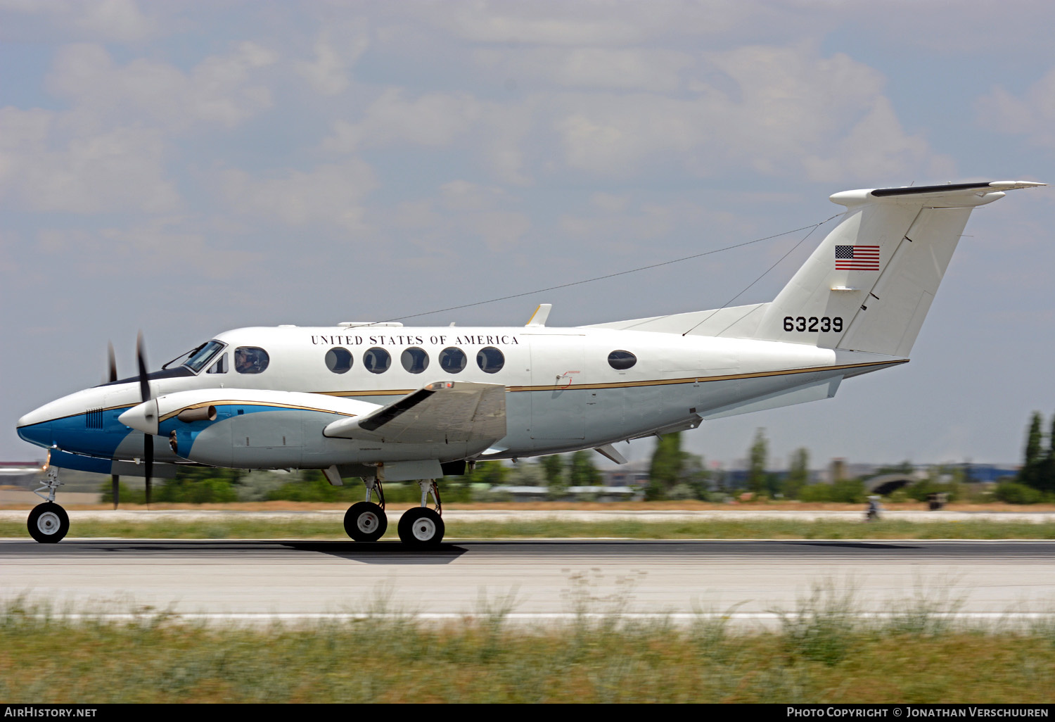 Aircraft Photo of 76-3239 / 63239 | Beech C-12C Huron | USA - Air Force | AirHistory.net #211724