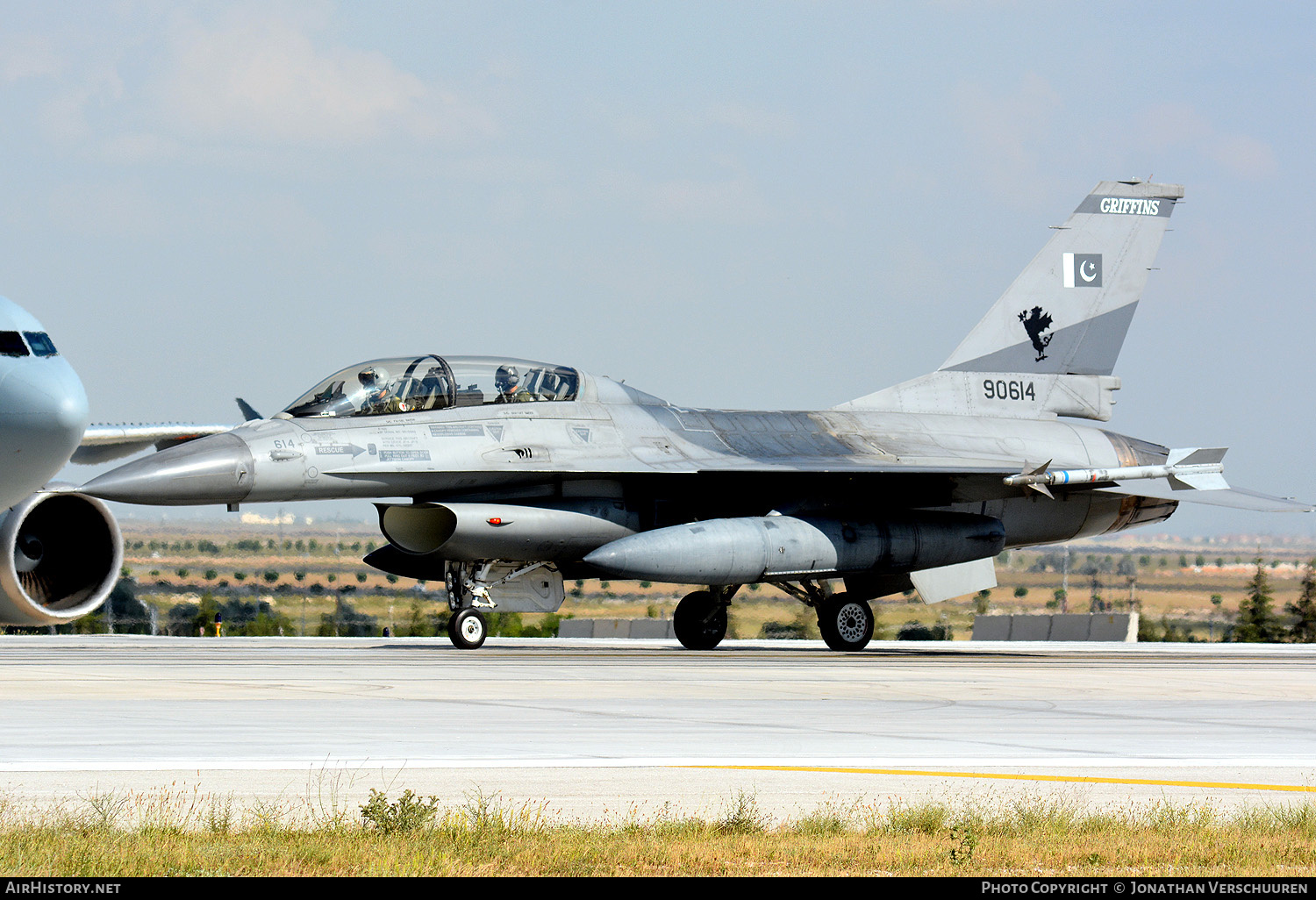 Aircraft Photo of 90614 | General Dynamics F-16BM Fighting Falcon | Pakistan - Air Force | AirHistory.net #211819