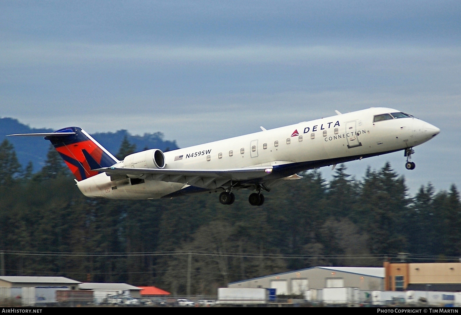 Aircraft Photo of N459SW | Bombardier CRJ-200LR (CL-600-2B19) | Delta Connection | AirHistory.net #211989