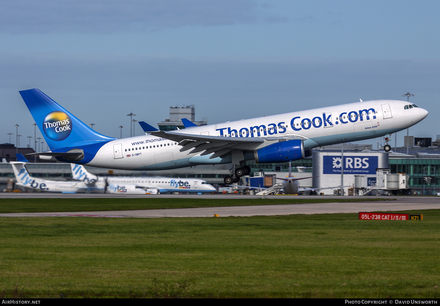 Aircraft Photo of G-OMYT | Airbus A330-243 | Thomas Cook Airlines | AirHistory.net #212138