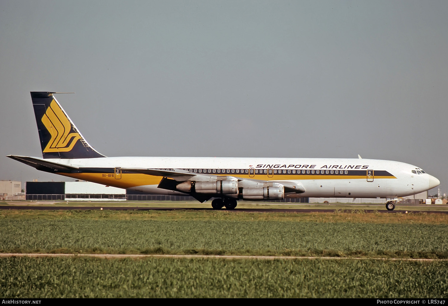 Aircraft Photo of 9V-BFB | Boeing 707-312B | Singapore Airlines | AirHistory.net #212159