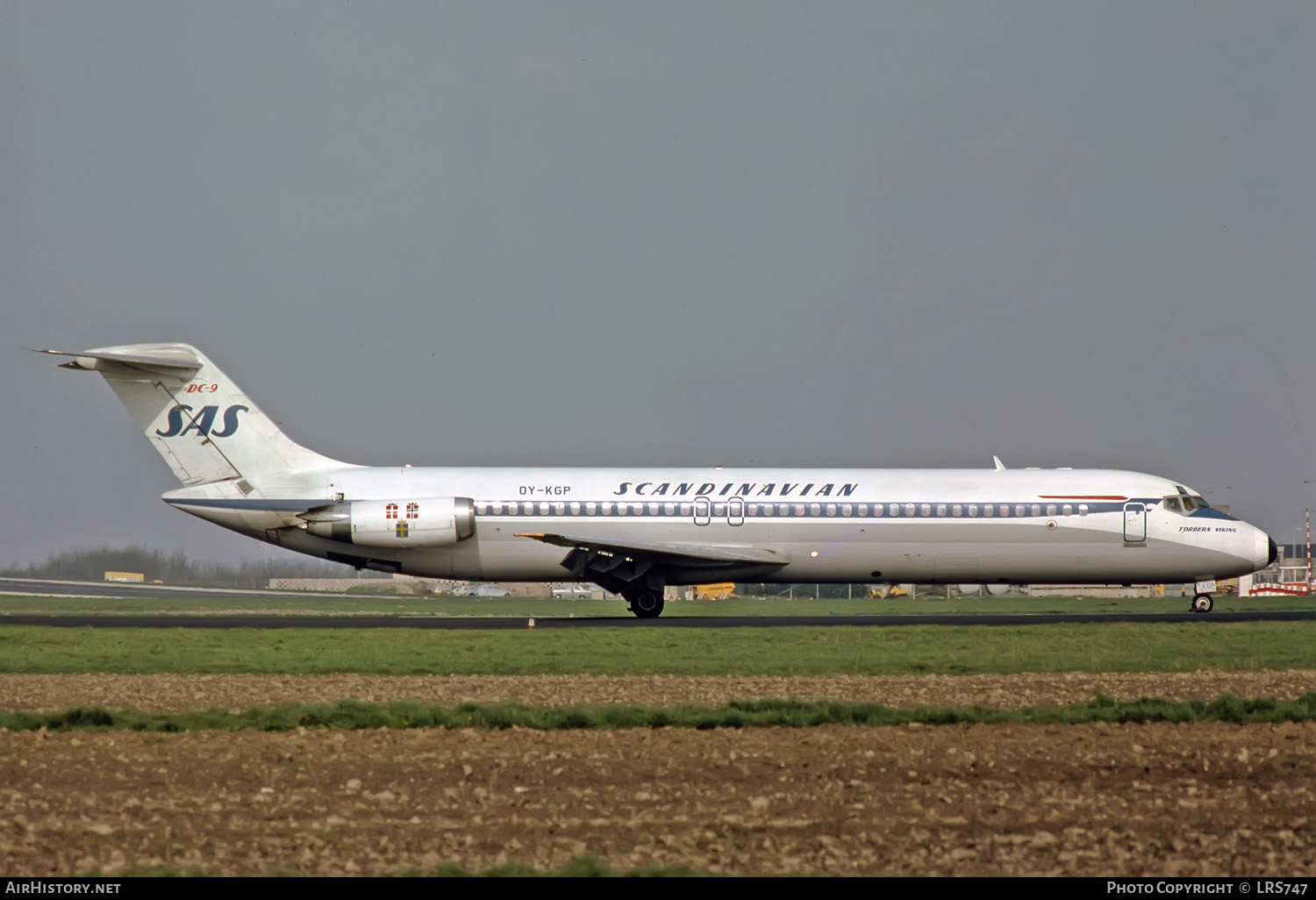 Aircraft Photo of OY-KGP | McDonnell Douglas DC-9-41 | Scandinavian Airlines - SAS | AirHistory.net #212161