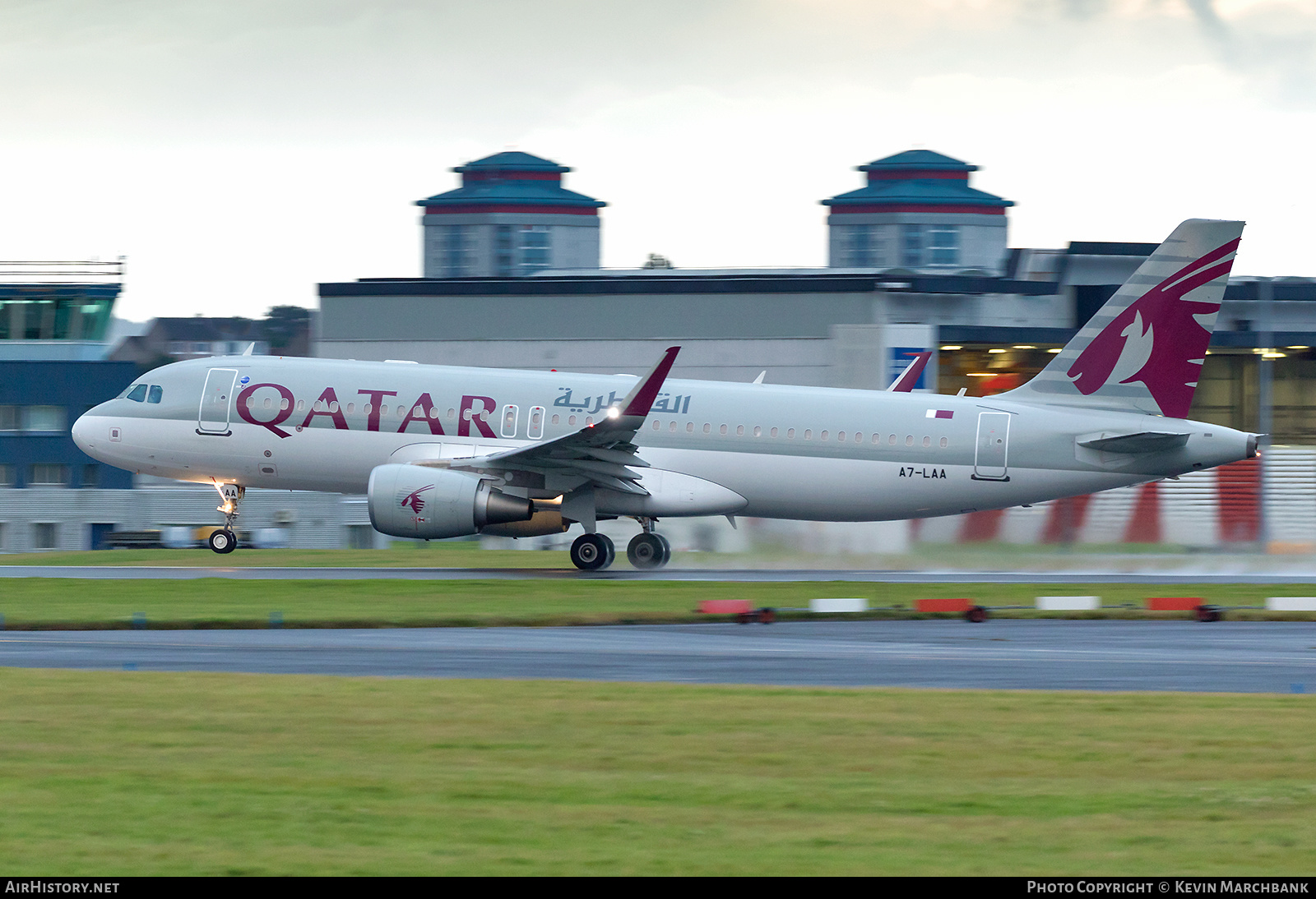 Aircraft Photo of A7-LAA | Airbus A320-214 | Qatar Airways | AirHistory.net #212248