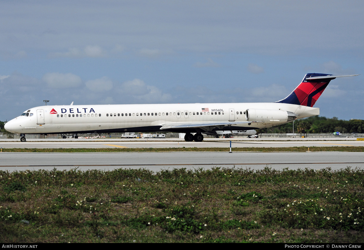 Aircraft Photo of N956DL | McDonnell Douglas MD-88 | Delta Air Lines | AirHistory.net #212401