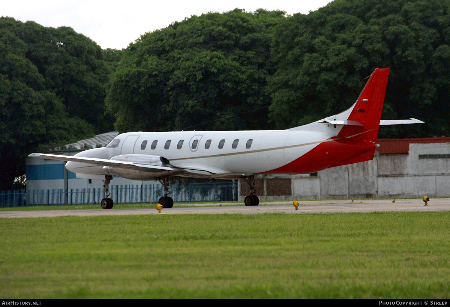 Aircraft Photo of LV-BGH | Fairchild Swearingen SA-227AC Metro III | AirHistory.net #212490