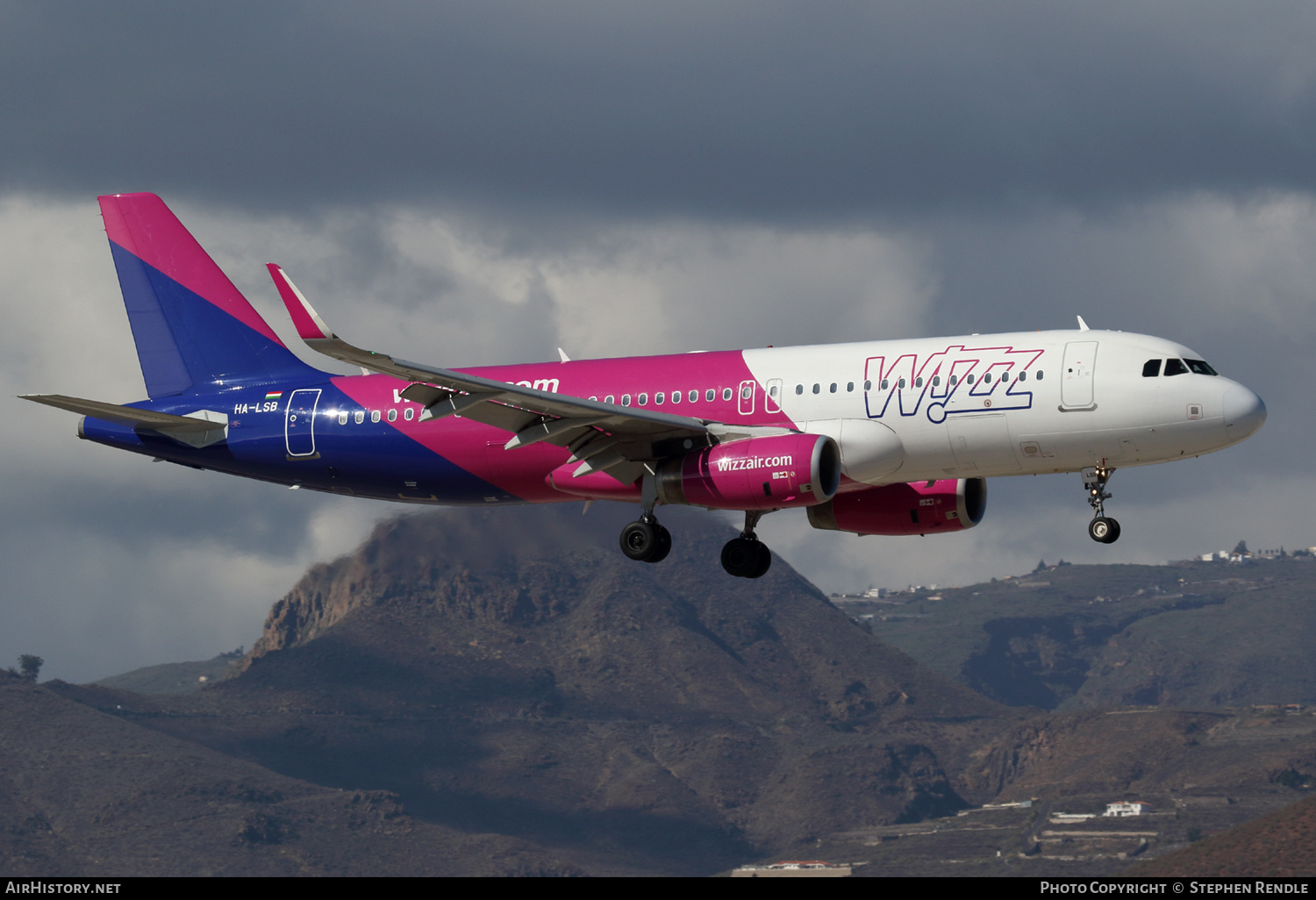 Aircraft Photo of HA-LSB | Airbus A320-232 | Wizz Air | AirHistory.net #212502