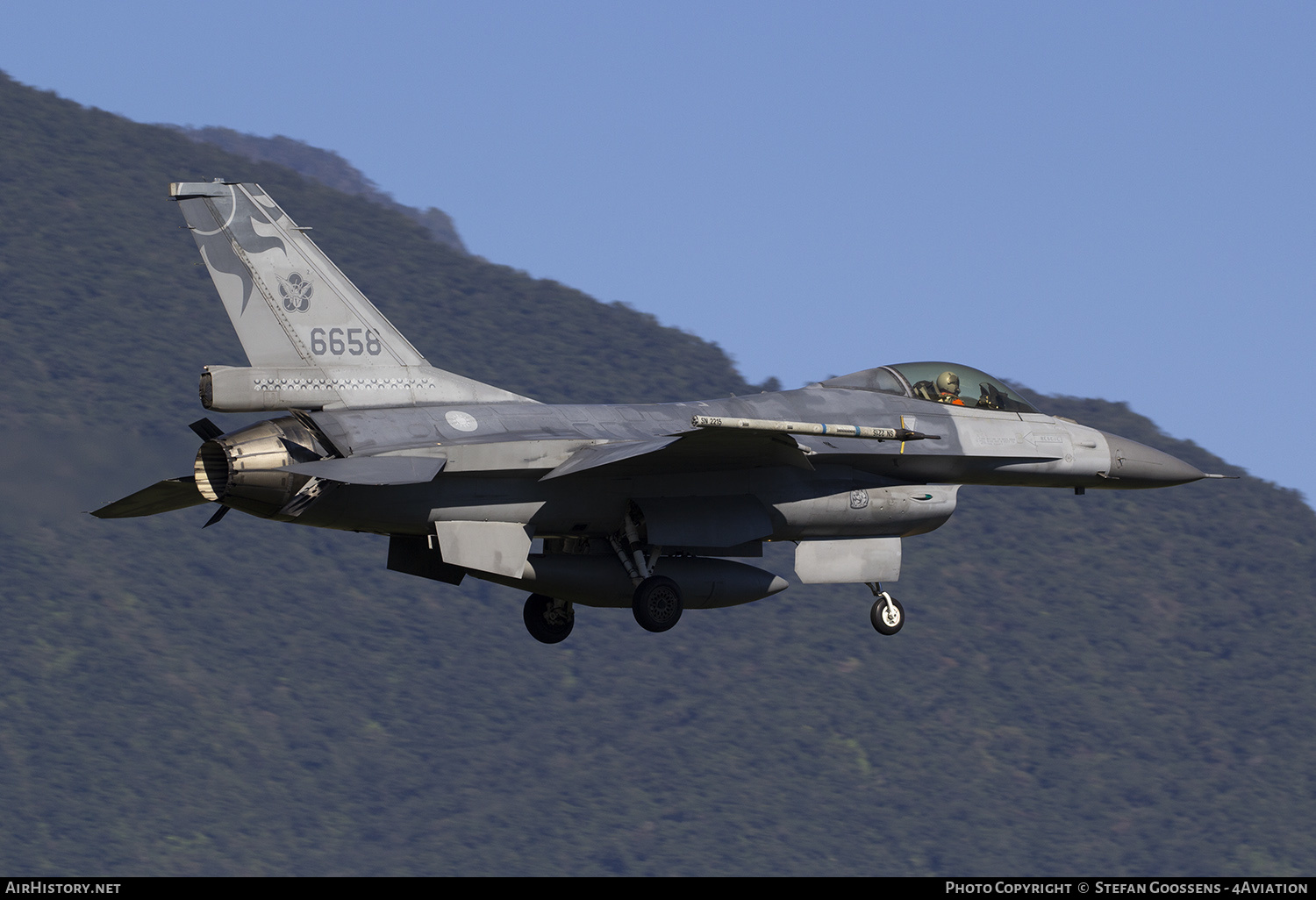 Aircraft Photo of 6658 | General Dynamics F-16A Fighting Falcon | Taiwan - Air Force | AirHistory.net #212509