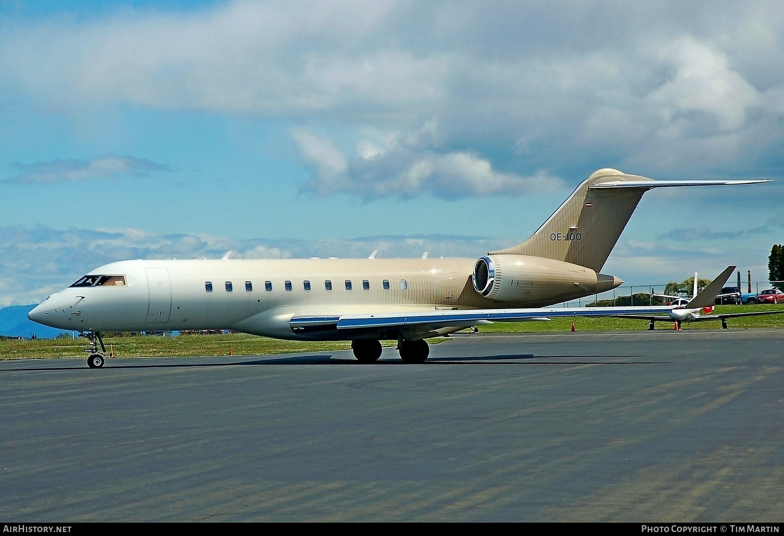 Aircraft Photo of OE-IOO | Bombardier Global 5000 (BD-700-1A11) | AirHistory.net #212555