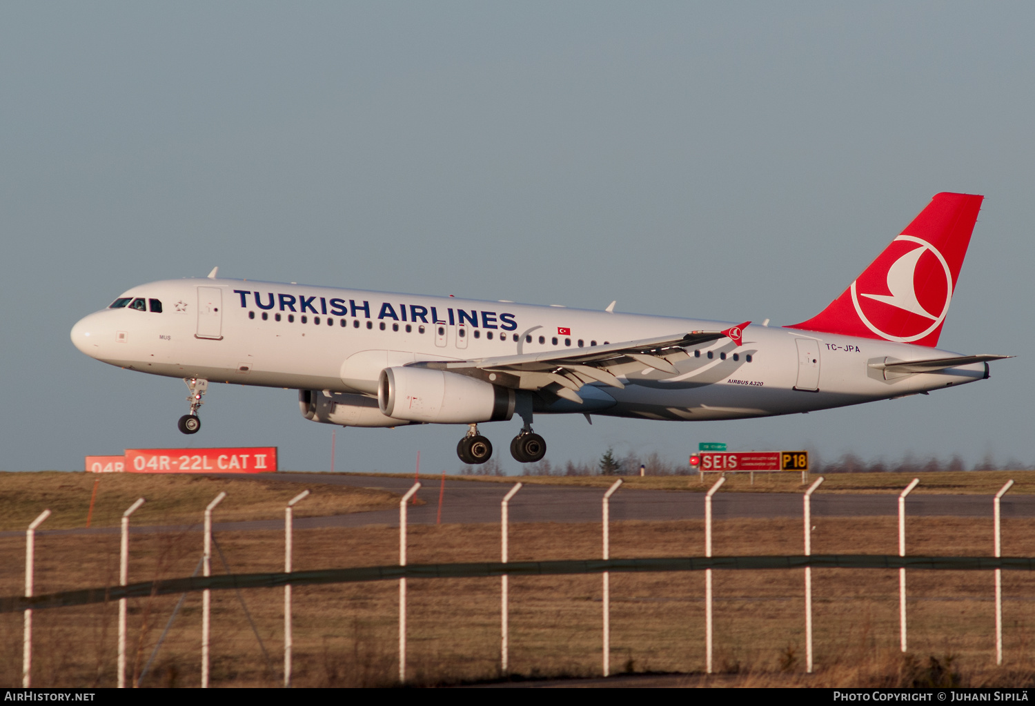 Aircraft Photo of TC-JPA | Airbus A320-232 | Turkish Airlines | AirHistory.net #212890