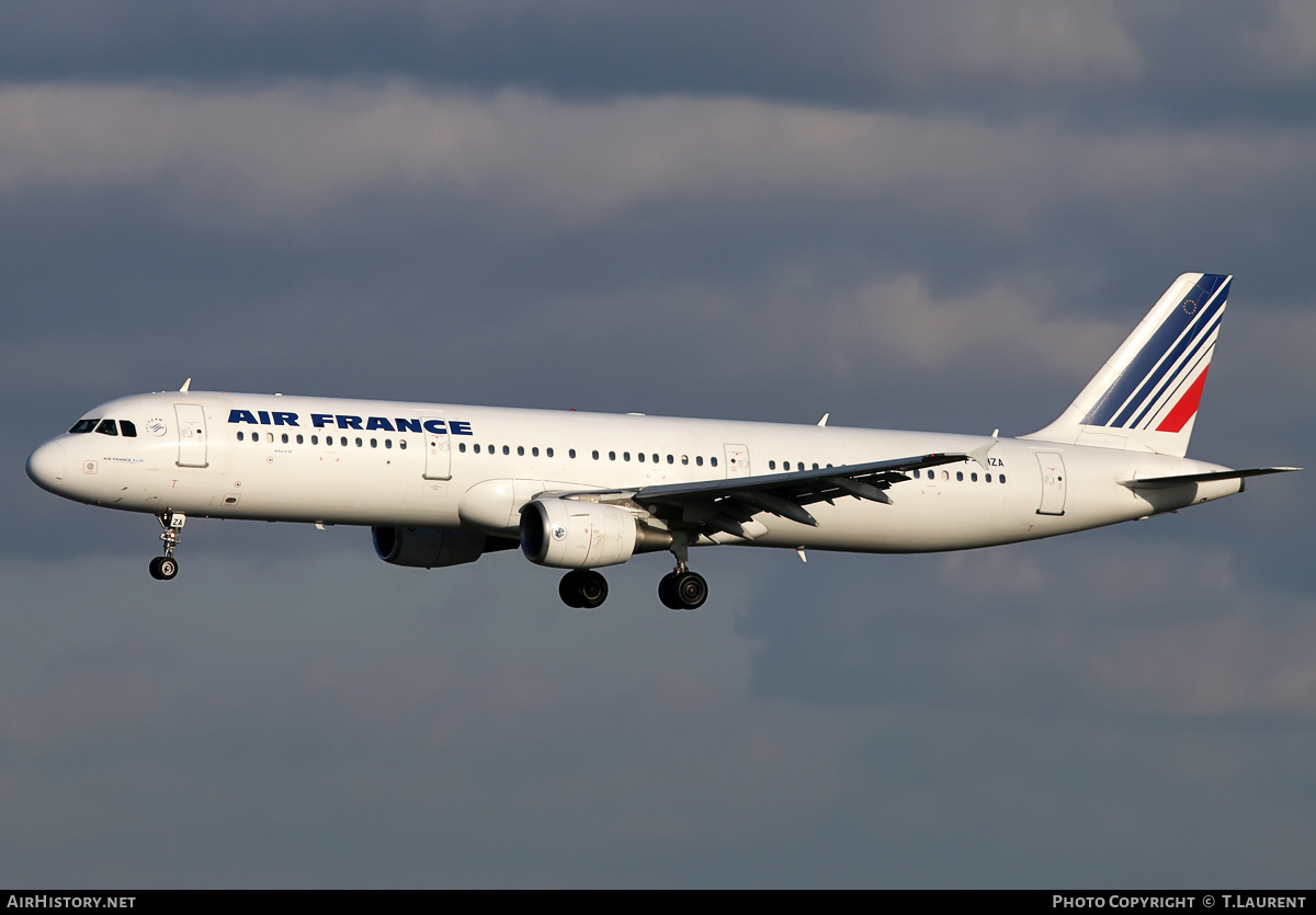 Aircraft Photo of F-GMZA | Airbus A321-111 | Air France | AirHistory.net #212952