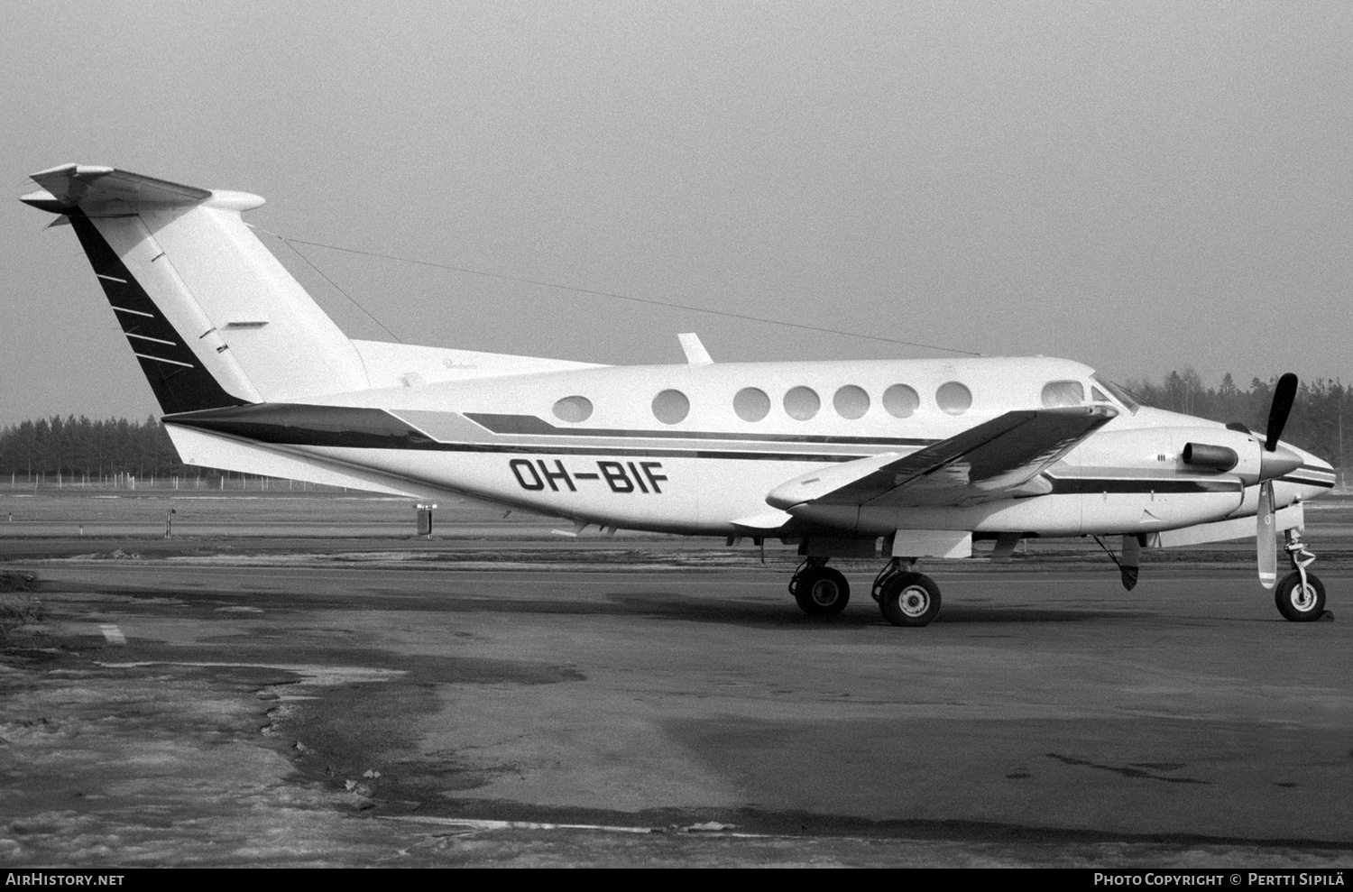 Aircraft Photo of OH-BIF | Beech 200 Super King Air | AirHistory.net #213043
