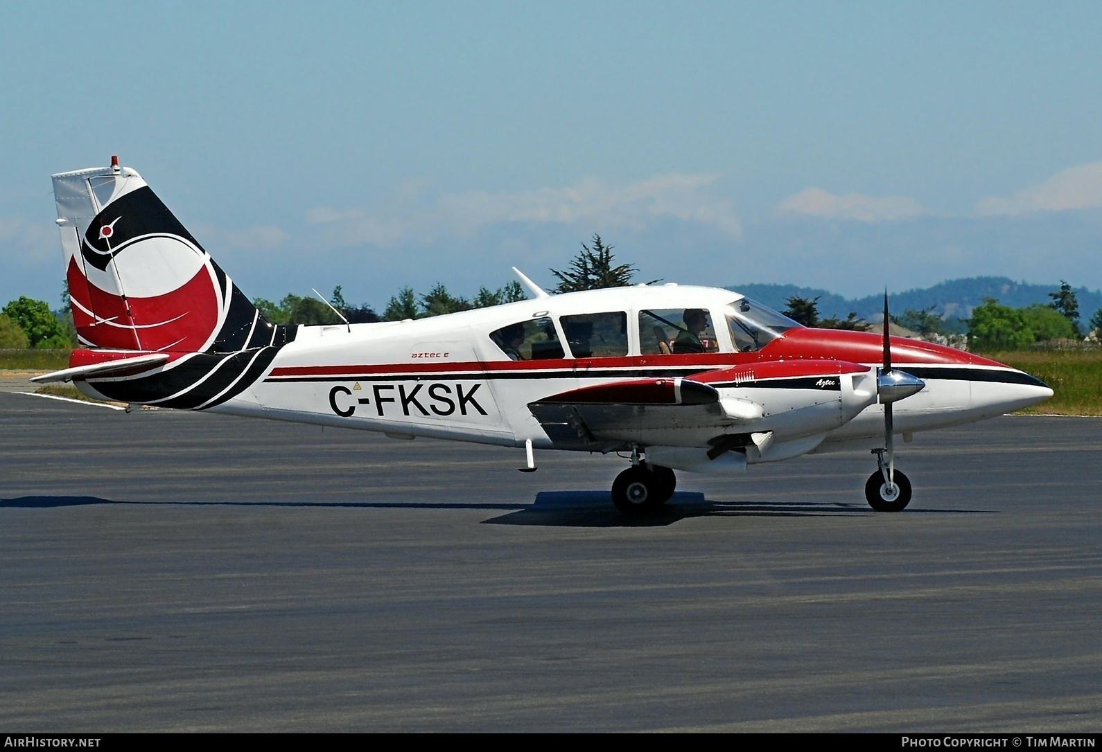 Aircraft Photo of C-FKSK | Piper PA-23-250 Aztec E | AirHistory.net #213158