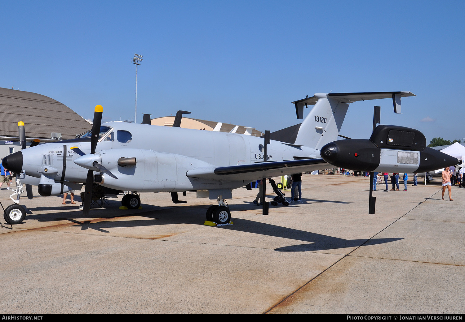 Aircraft Photo of 92-13120 / 13120 | Beech RC-12X Huron (A200CT) | USA - Army | AirHistory.net #213208