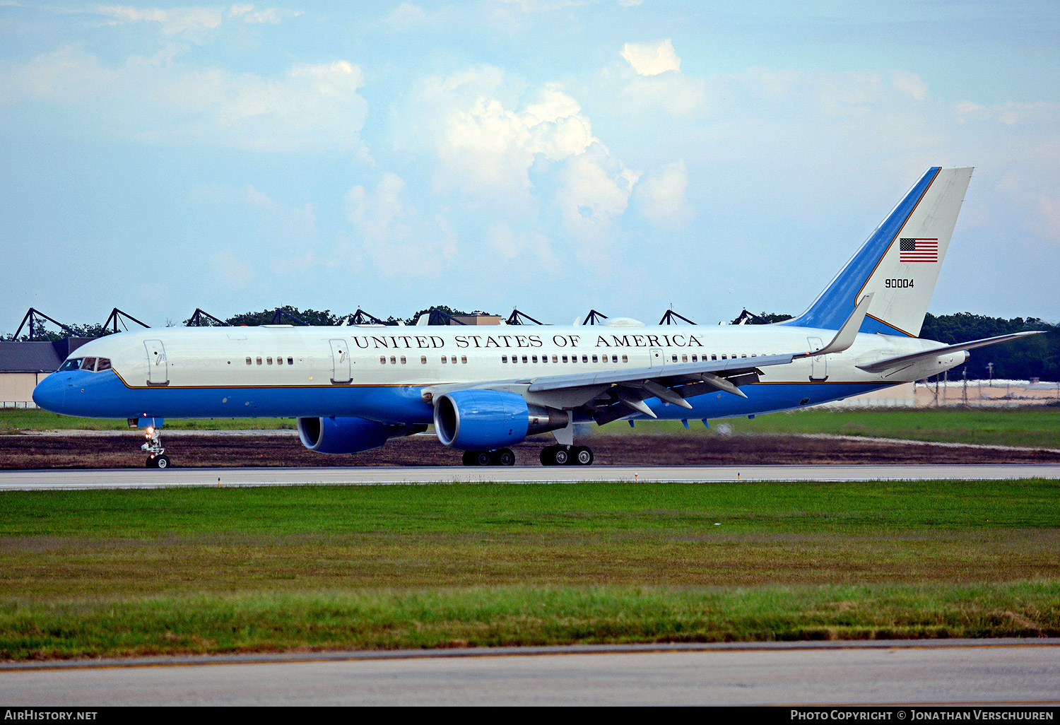Aircraft Photo of 99-0004 / 90004 | Boeing C-32A (757-200) | USA - Air Force | AirHistory.net #213212