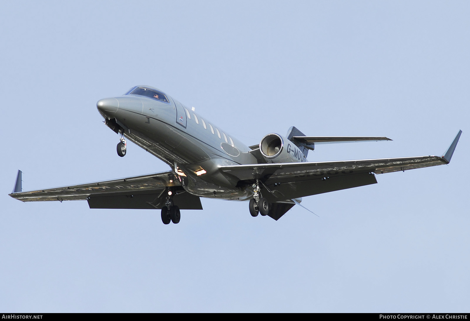 Aircraft Photo of G-MOOO | Learjet 45 | AirHistory.net #213416