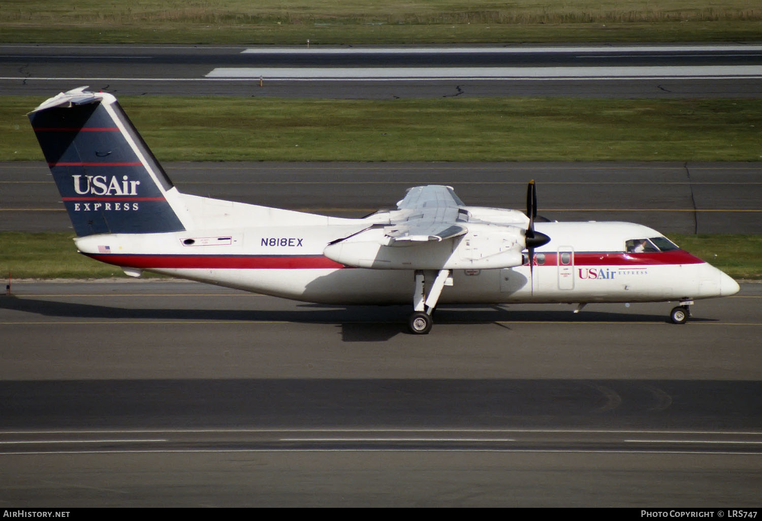 Aircraft Photo of N818EX | De Havilland Canada DHC-8-102A Dash 8 | USAir Express | AirHistory.net #213464