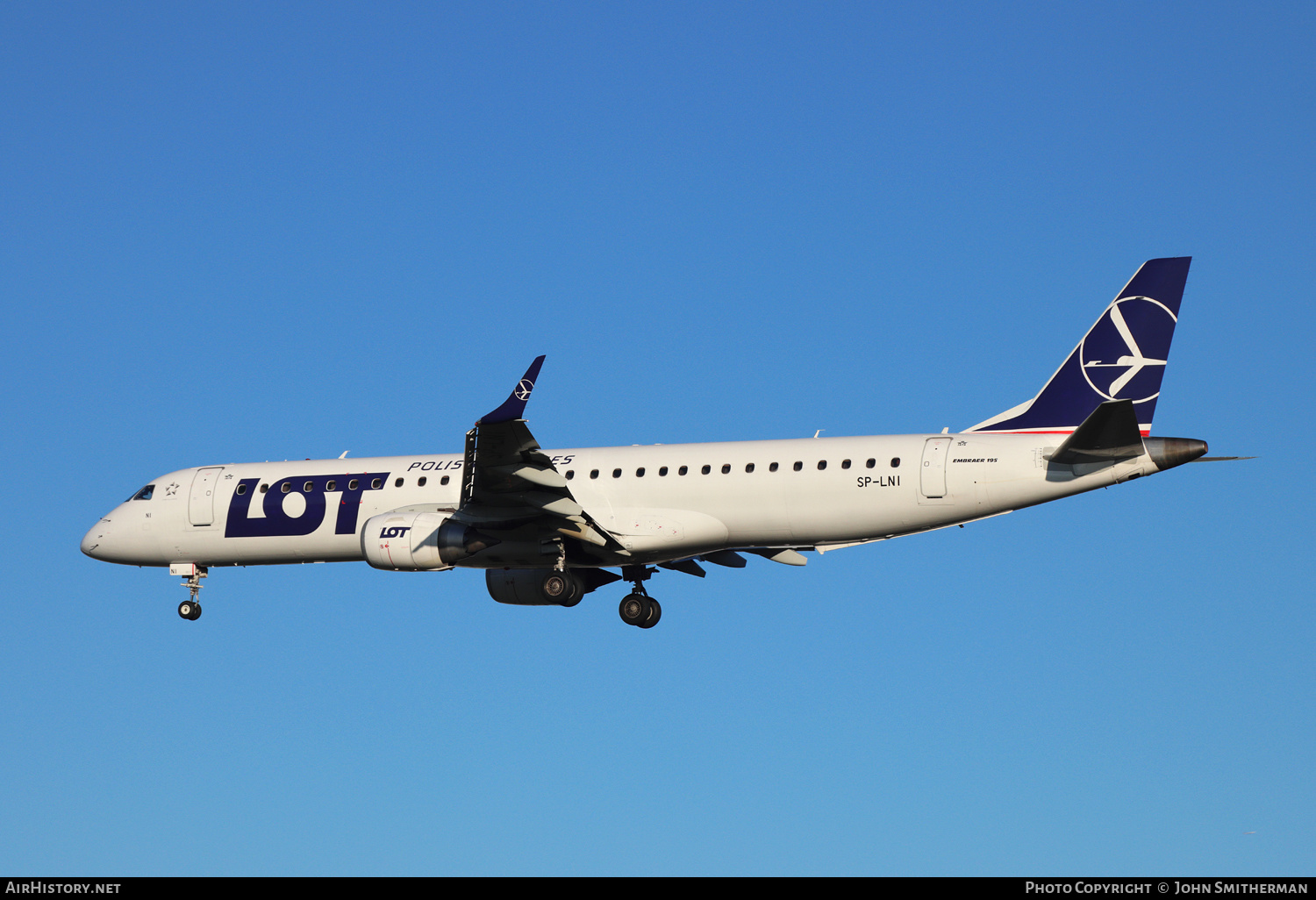 Aircraft Photo of SP-LNI | Embraer 195LR (ERJ-190-200LR) | LOT Polish Airlines - Polskie Linie Lotnicze | AirHistory.net #213505