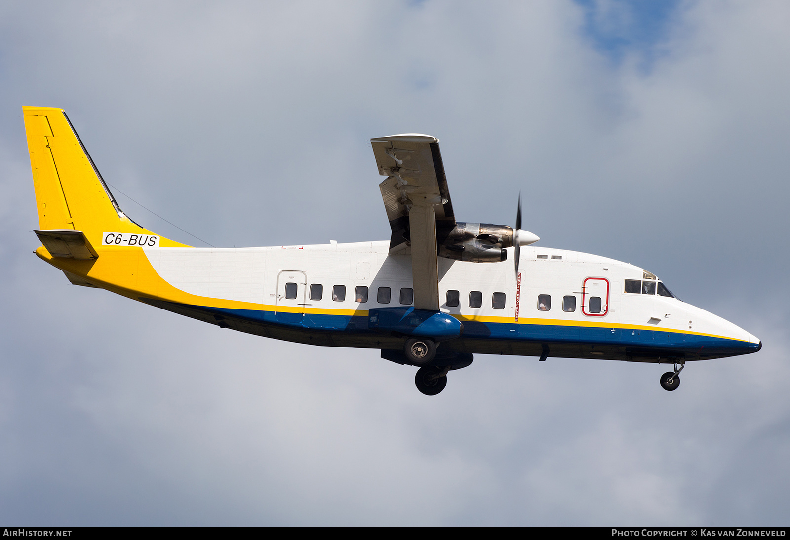 Aircraft Photo of C6-BUS | Short 360-300 | Pineapple Air | AirHistory.net #213752