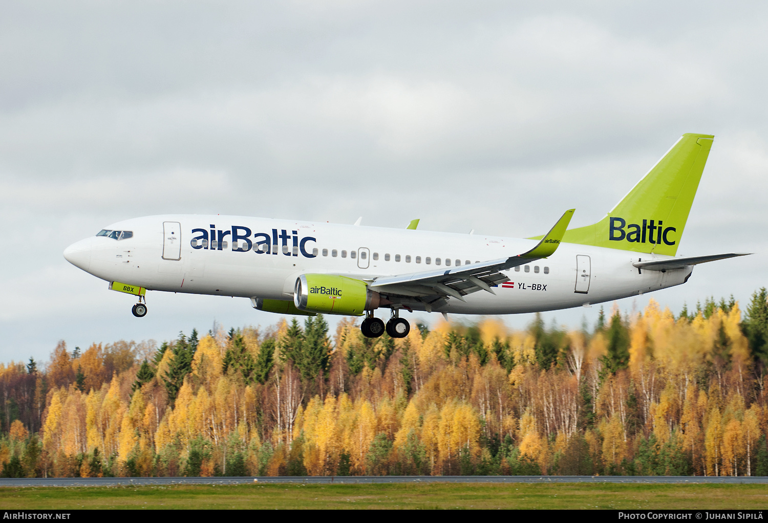 Aircraft Photo of YL-BBX | Boeing 737-36Q | AirBaltic | AirHistory.net #213787