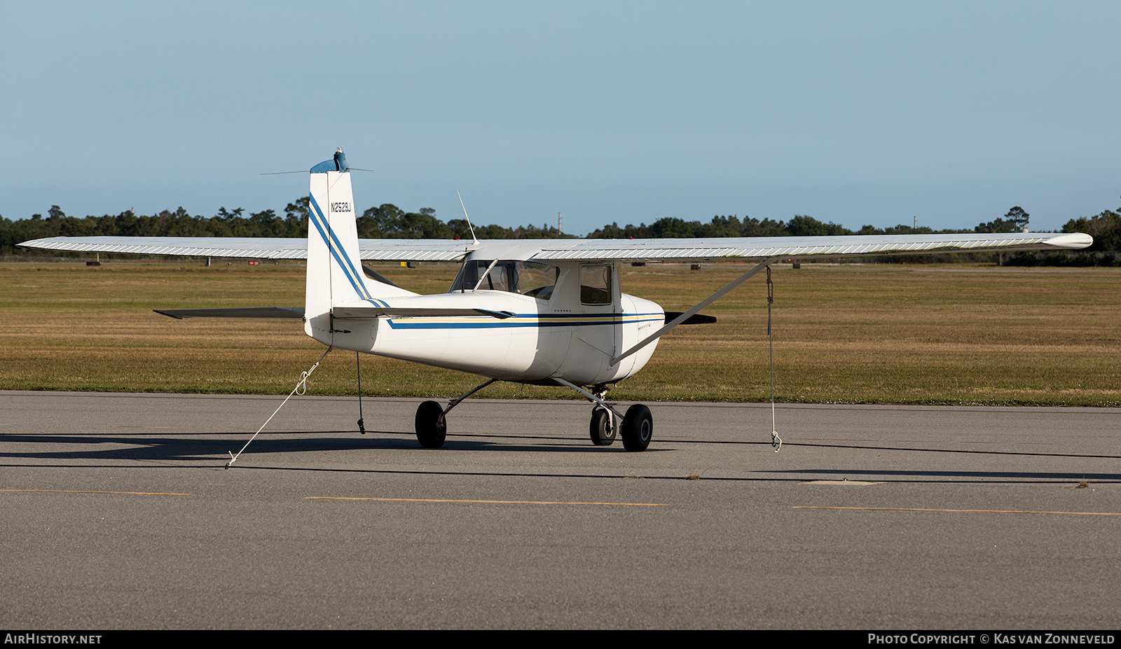 Aircraft Photo of N2529J | Cessna 150E | AirHistory.net #213817