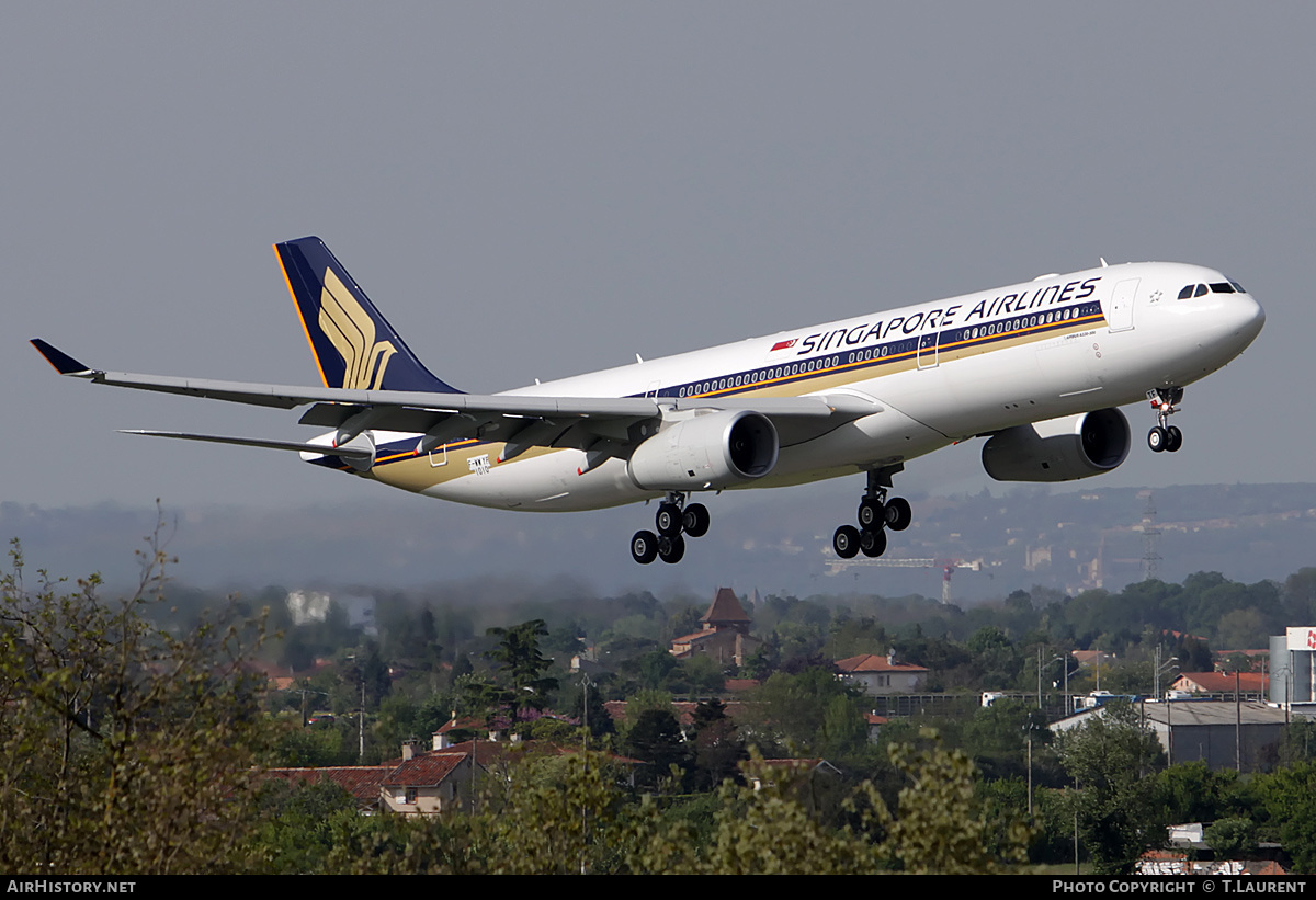 Aircraft Photo of F-WWYP | Airbus A330-343E | Singapore Airlines | AirHistory.net #213885