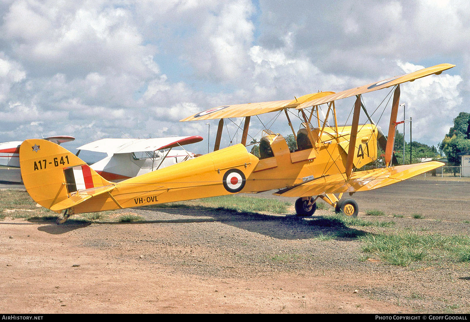 Aircraft Photo of VH-OVL / A17-641 | De Havilland D.H. 82A Tiger Moth | Australia - Air Force | AirHistory.net #213887