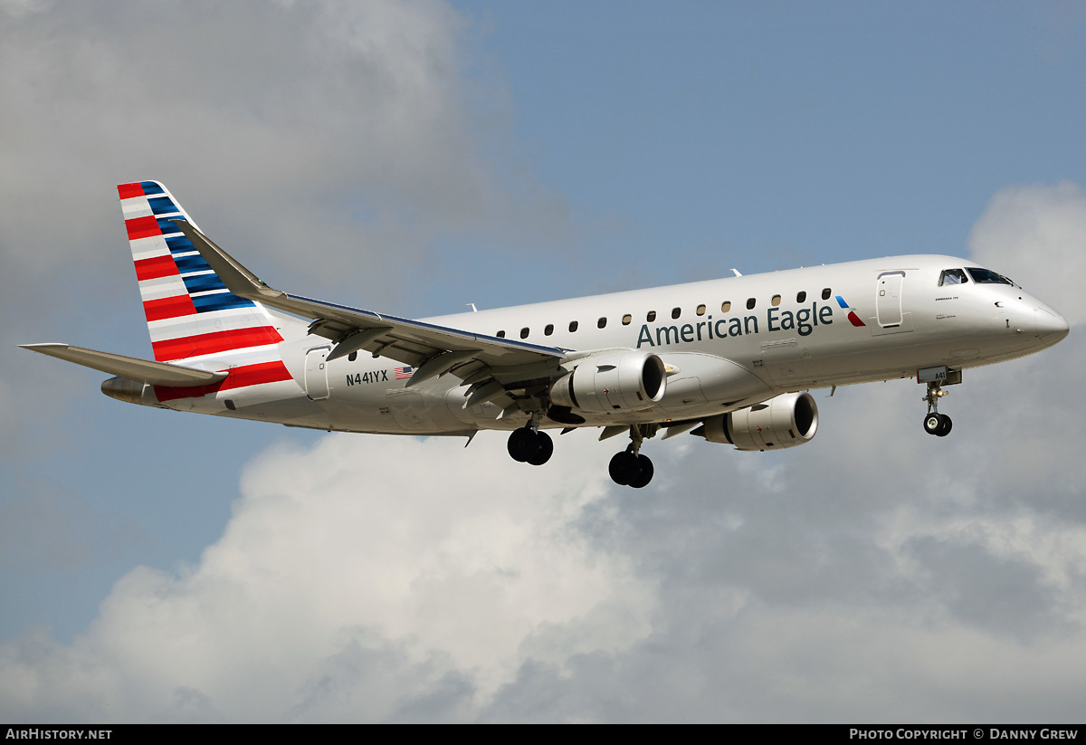 Aircraft Photo of N441YX | Embraer 175LR (ERJ-170-200LR) | American Eagle | AirHistory.net #213894