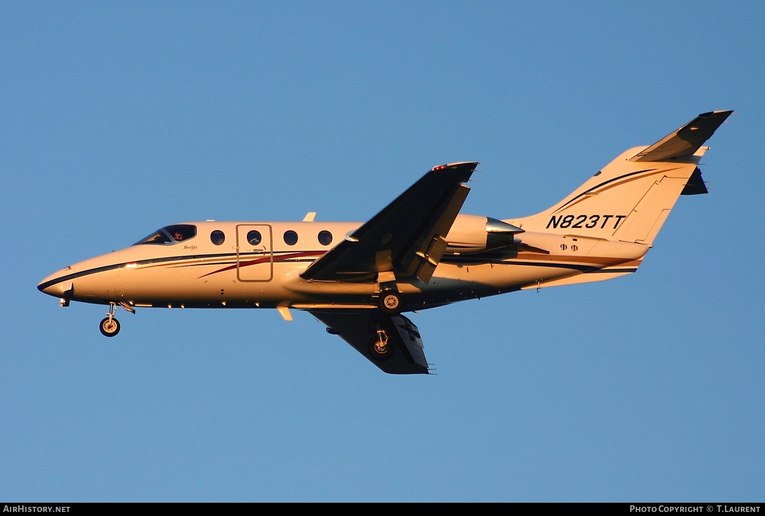 Aircraft Photo of N823TT | Raytheon Beechjet 400A | AirHistory.net #213930