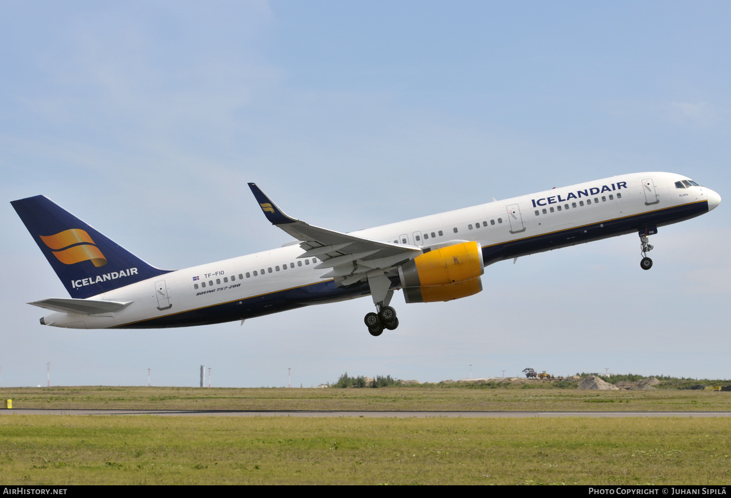 Aircraft Photo of TF-FIO | Boeing 757-208 | Icelandair | AirHistory.net #214055