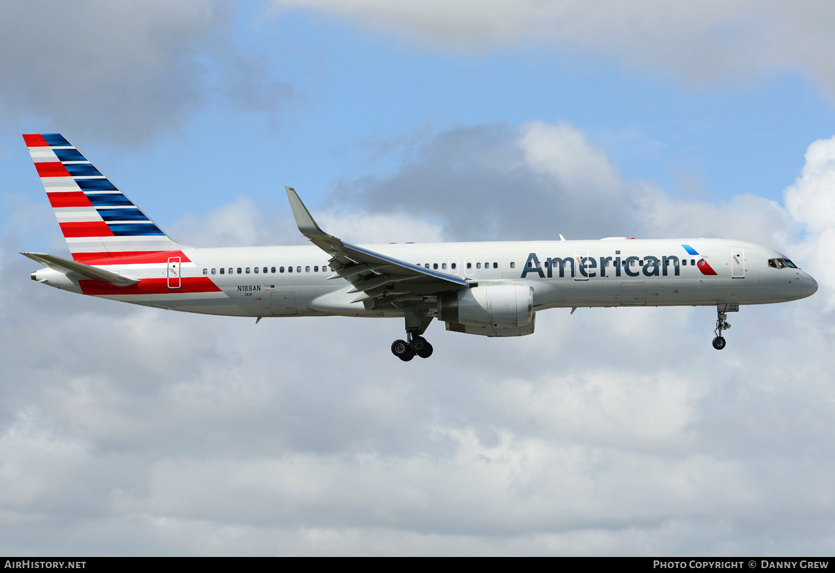 Aircraft Photo of N188AN | Boeing 757-223 | American Airlines | AirHistory.net #214164