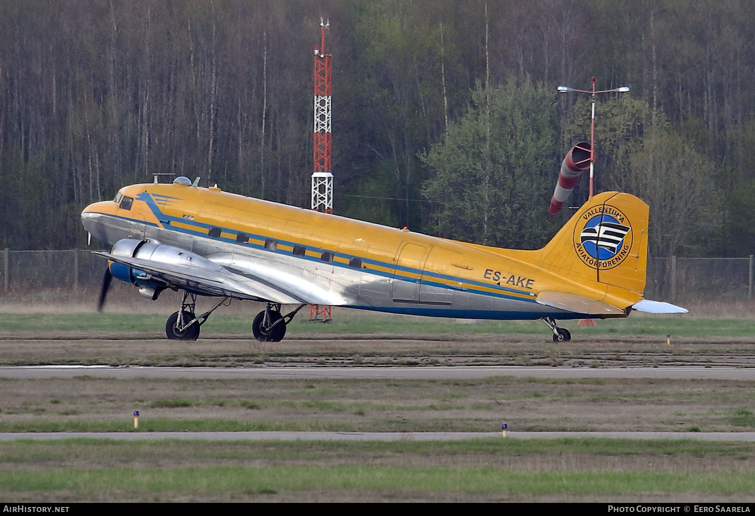 Aircraft Photo of ES-AKE | Douglas C-47B Skytrain | Vallentuna Aviatörförening | AirHistory.net #214176