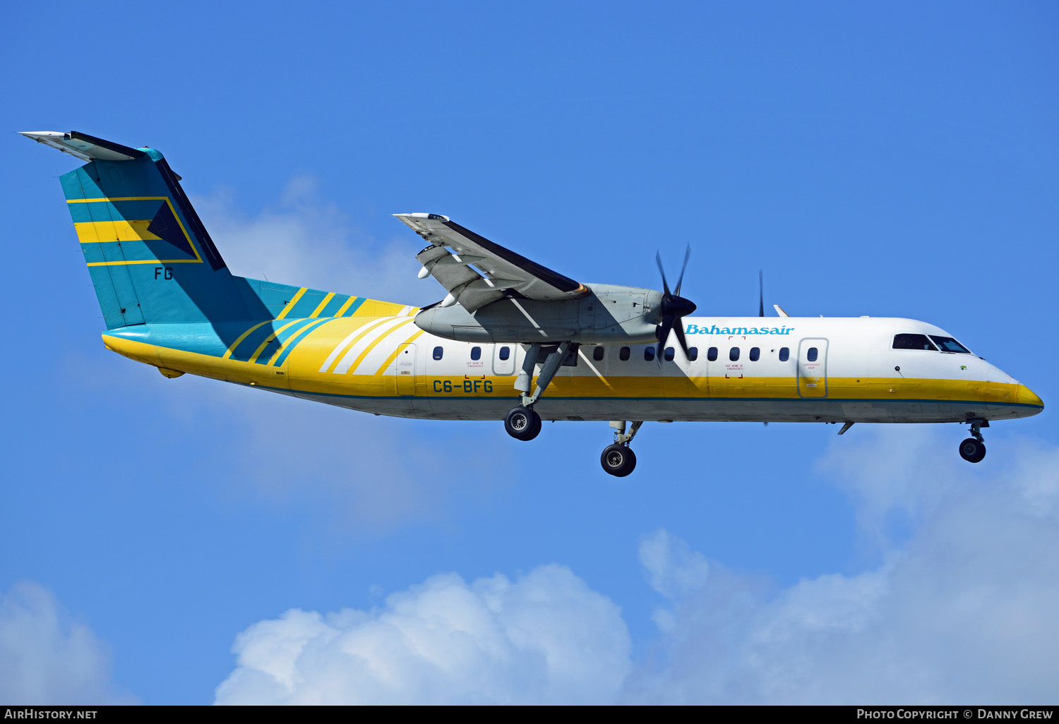 Aircraft Photo of C6-BFG | De Havilland Canada DHC-8-311Q Dash 8 | Bahamasair | AirHistory.net #214273