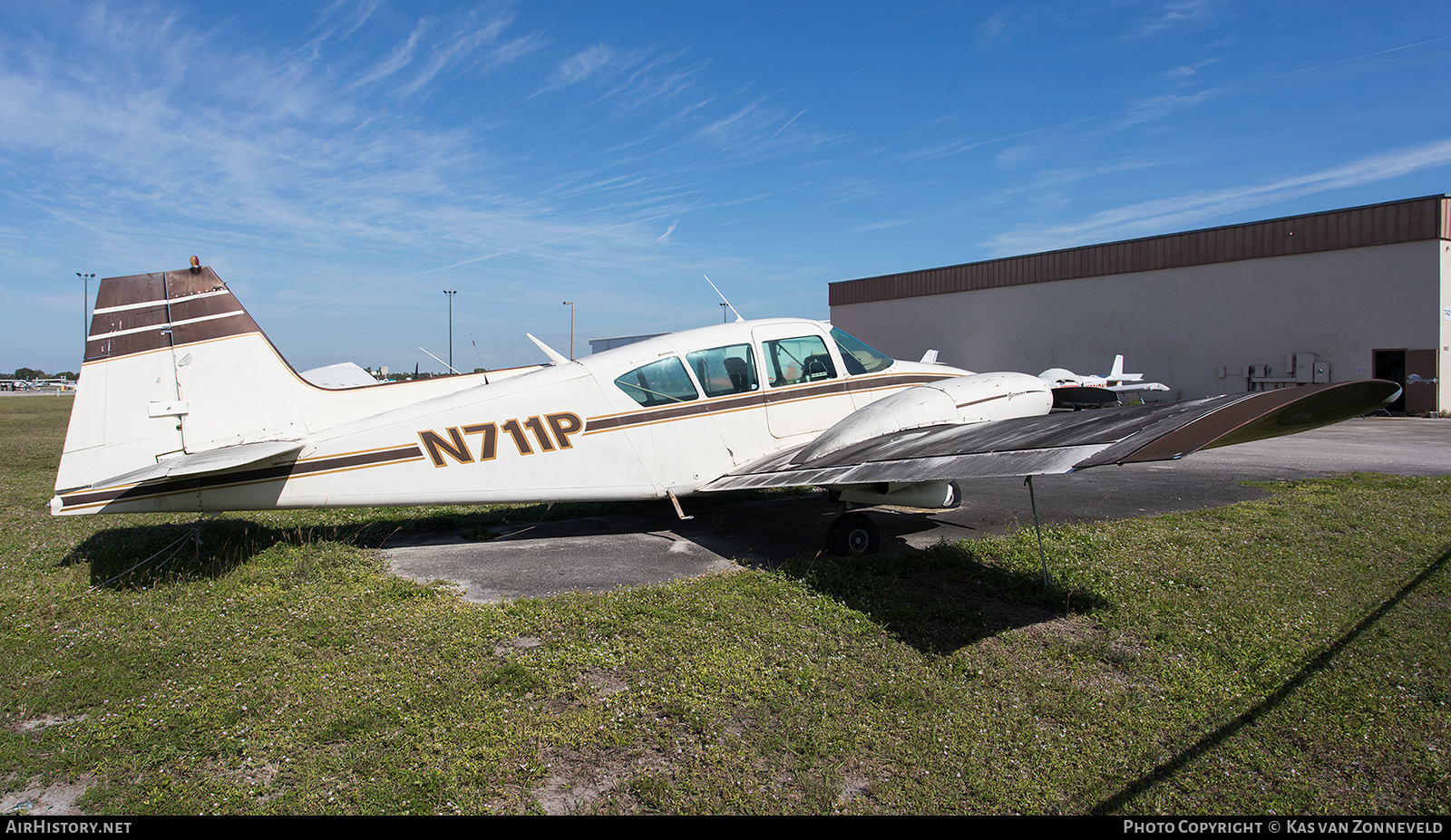 Aircraft Photo of N711P | Piper PA-23-160 Apache | AirHistory.net #214352