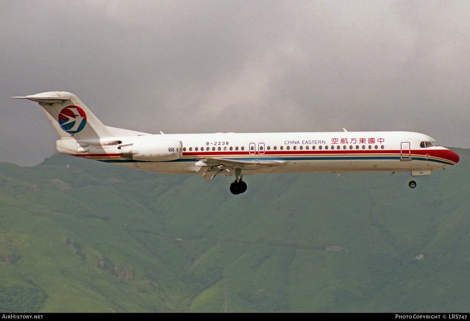 Aircraft Photo of B-2238 | Fokker 100 (F28-0100) | China Eastern Airlines | AirHistory.net #214519