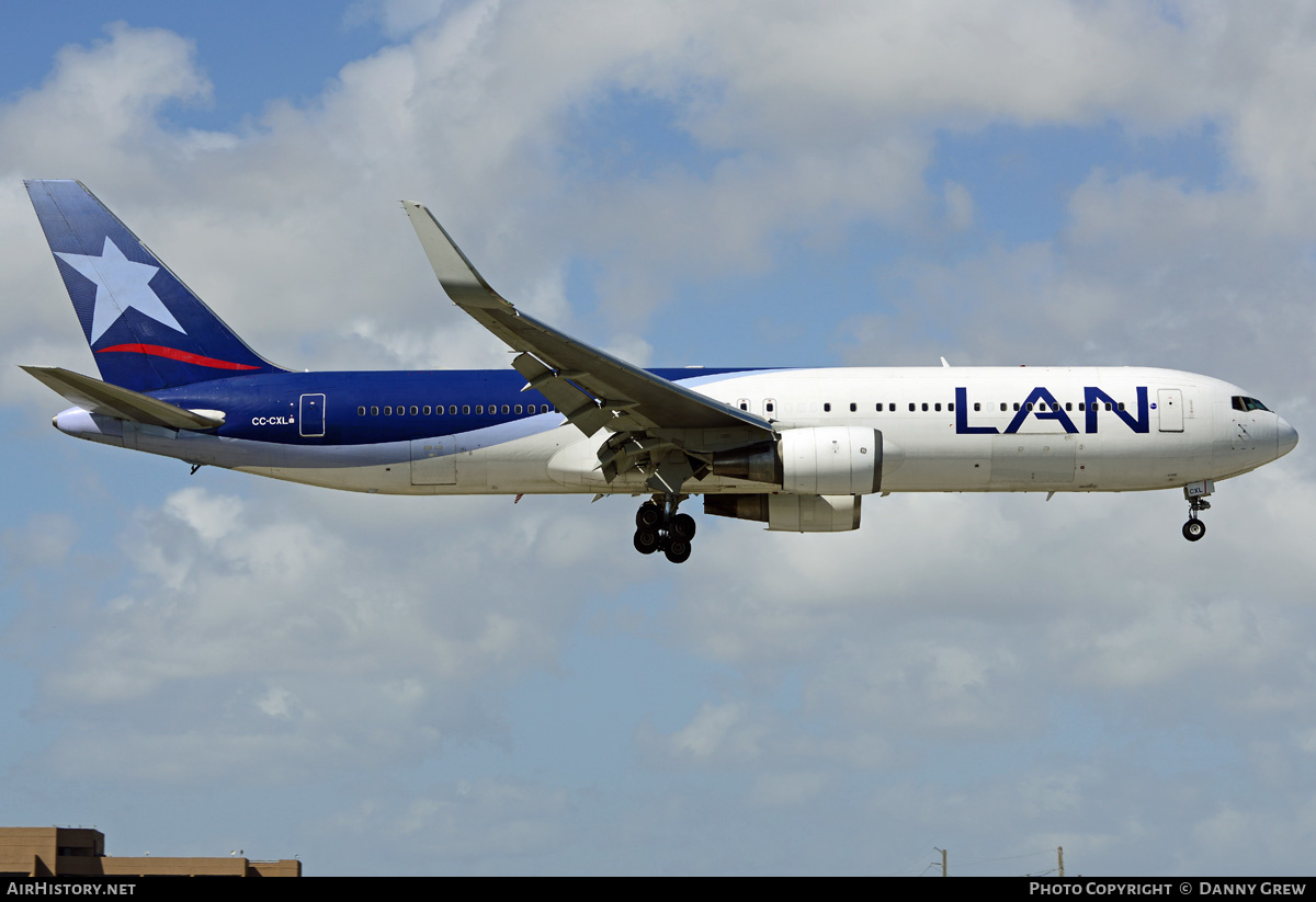 Aircraft Photo of CC-CXL | Boeing 767-31B/ER | LAN Airlines - Línea Aérea Nacional | AirHistory.net #214521