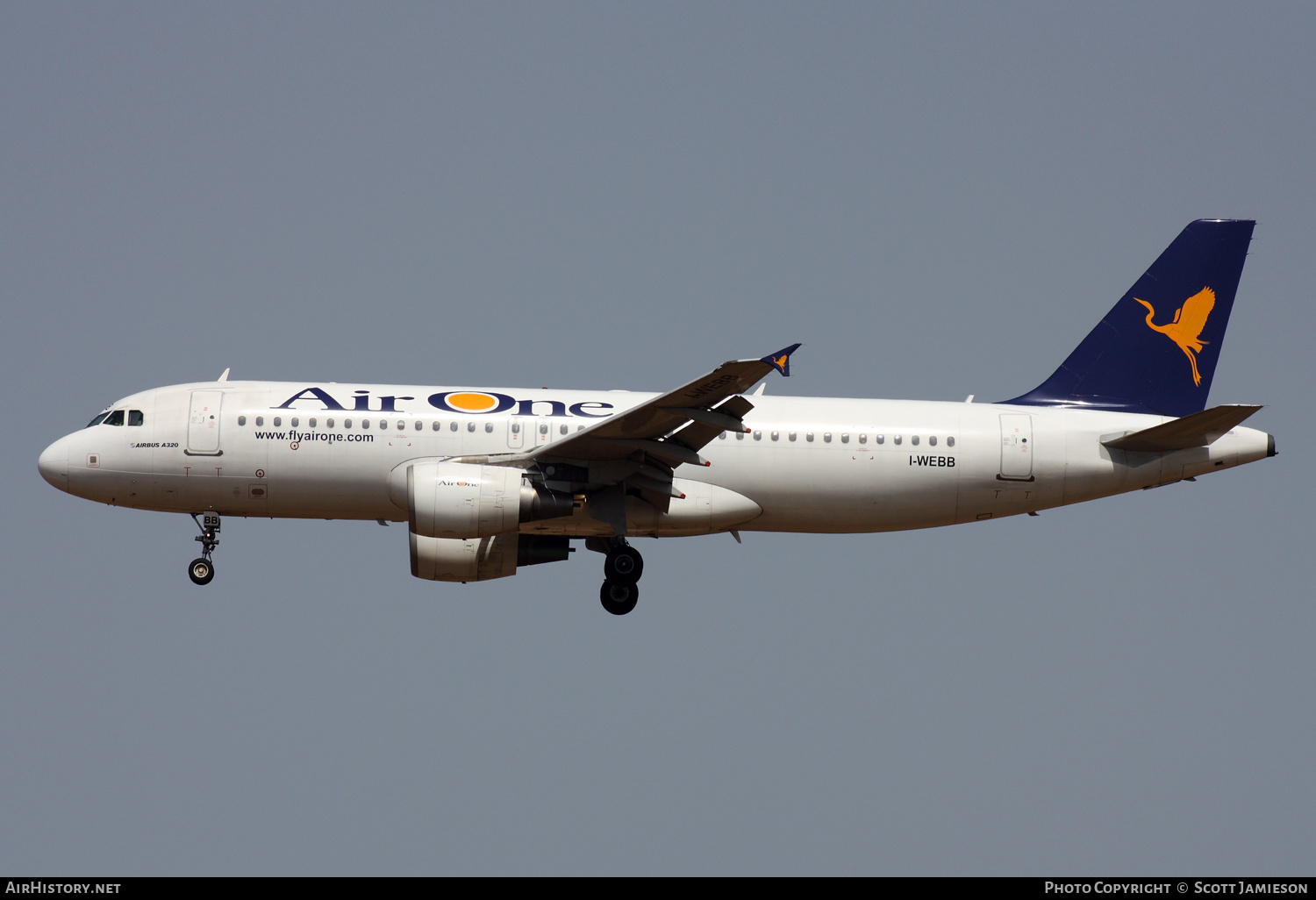 Aircraft Photo of I-WEBB | Airbus A320-214 | Air One | AirHistory.net #214546